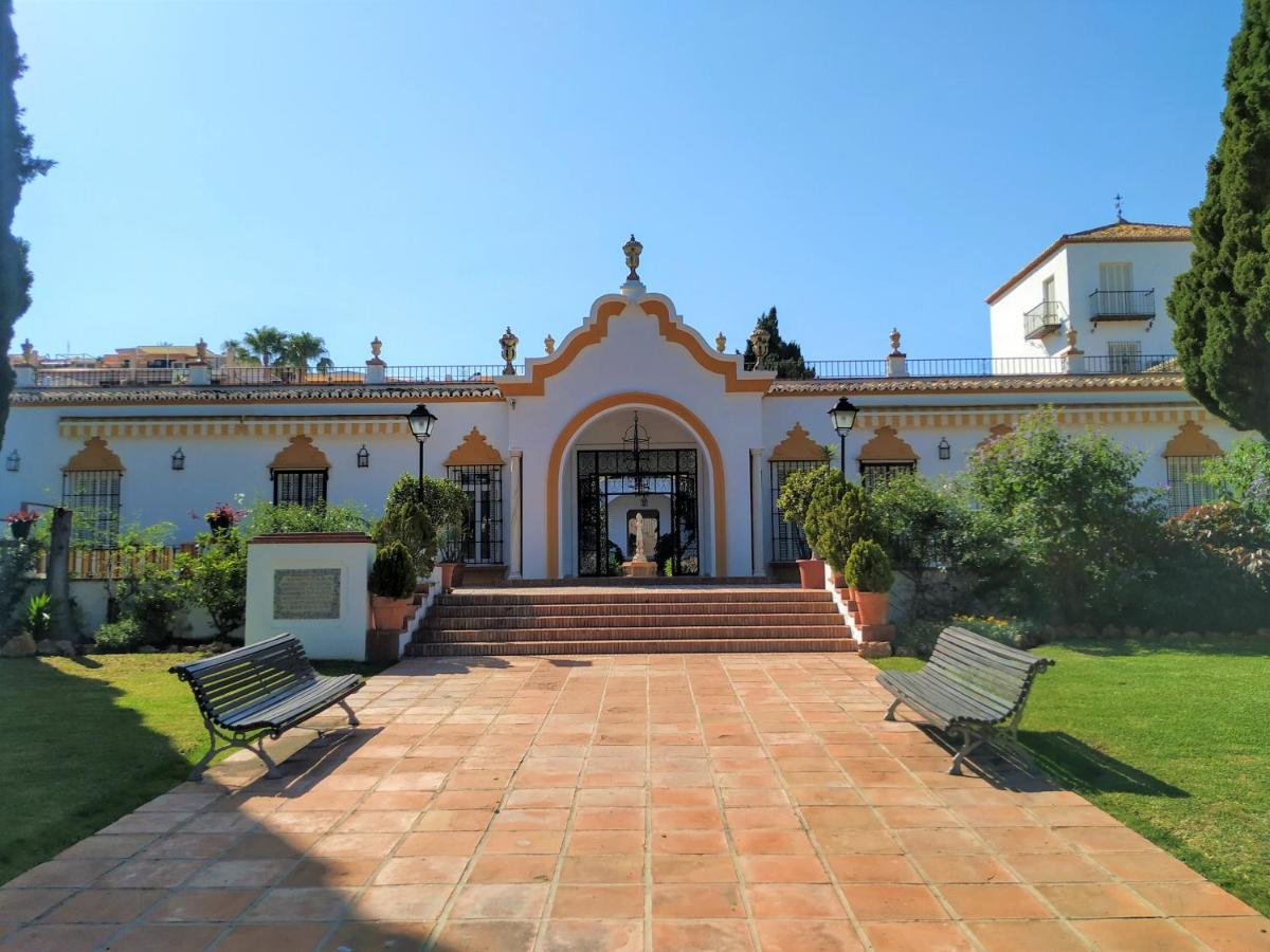 Апартаменти Dona Carlota Gardens, Sea Views, Pool, Restaurant Торремолінос Екстер'єр фото